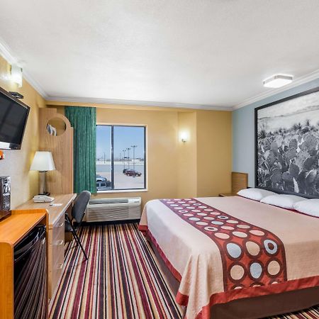 Motel Super 8 By Wyndham Midland Exterior foto