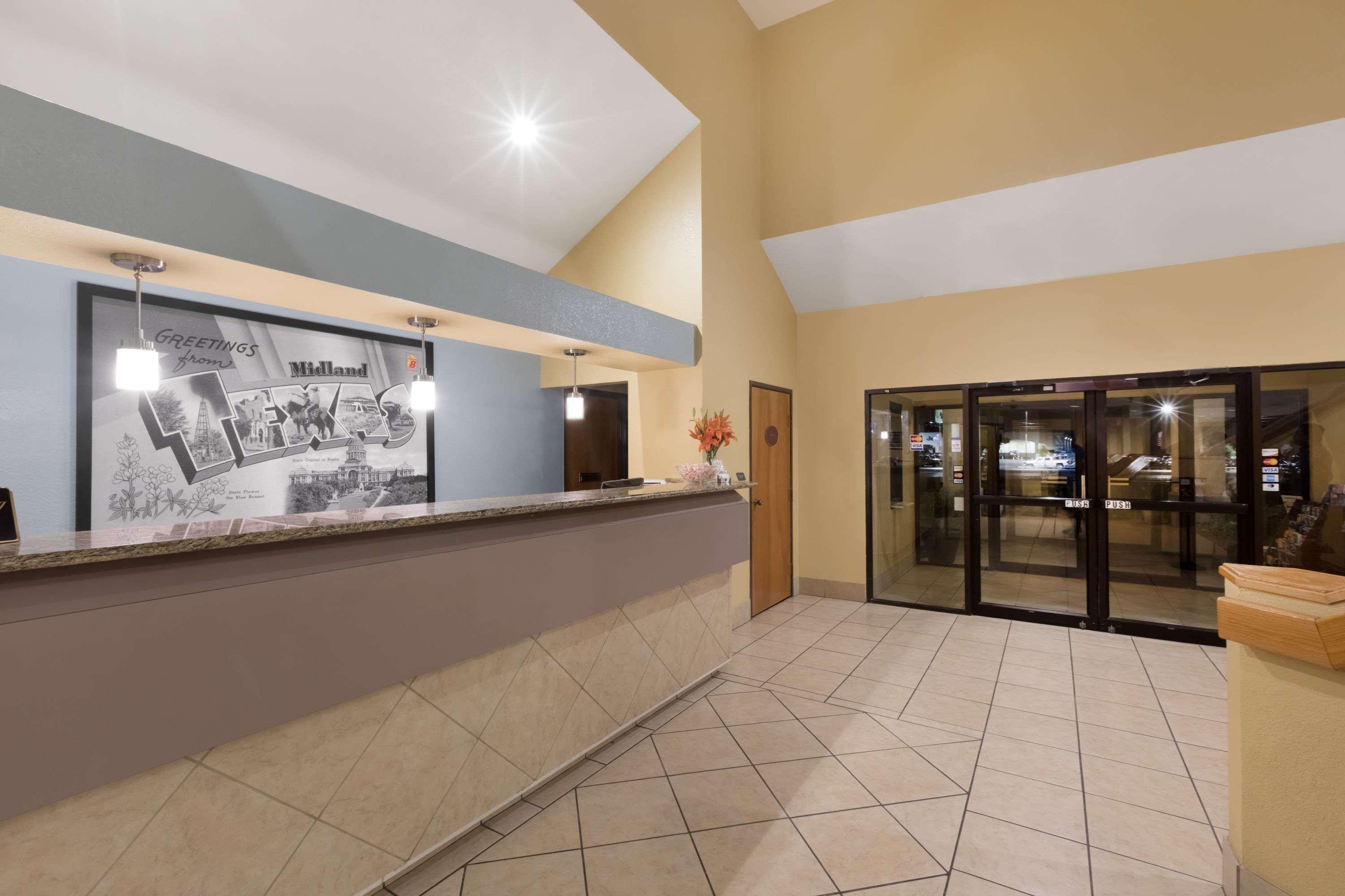 Motel Super 8 By Wyndham Midland Exterior foto